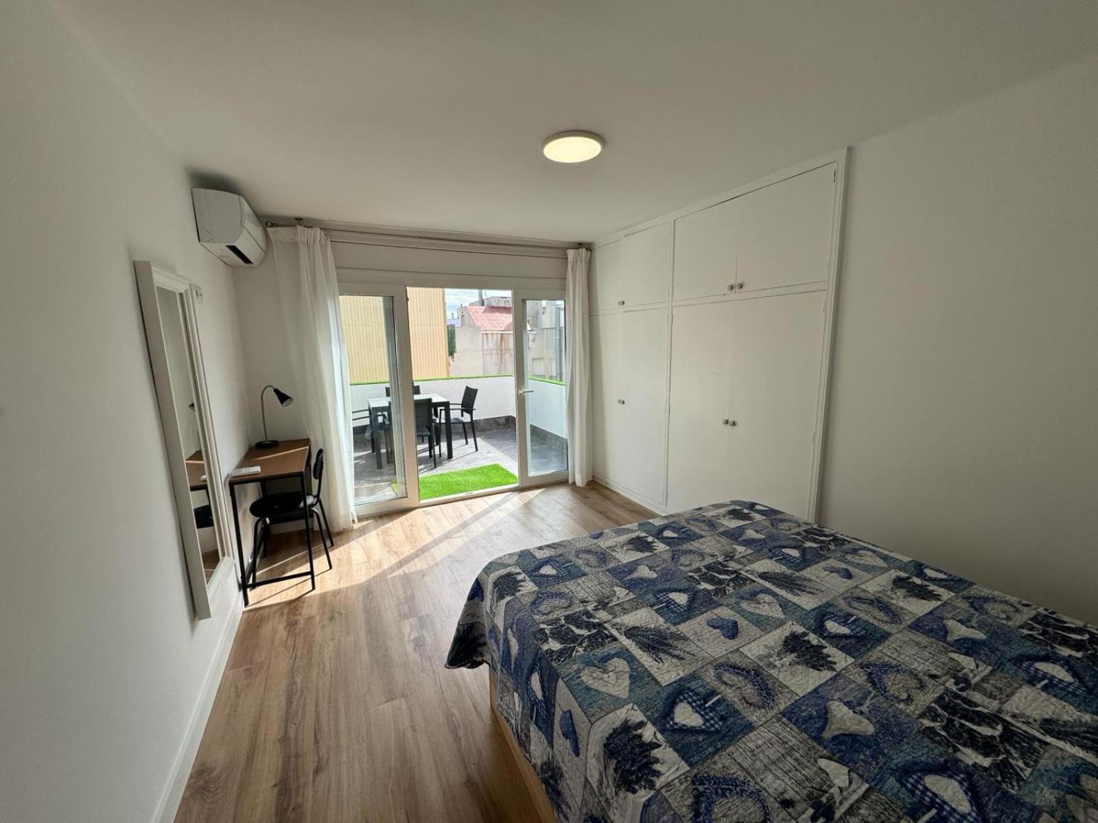 קמברילס Acogedor Apartamento A 50 Metros Del Mar מראה חיצוני תמונה