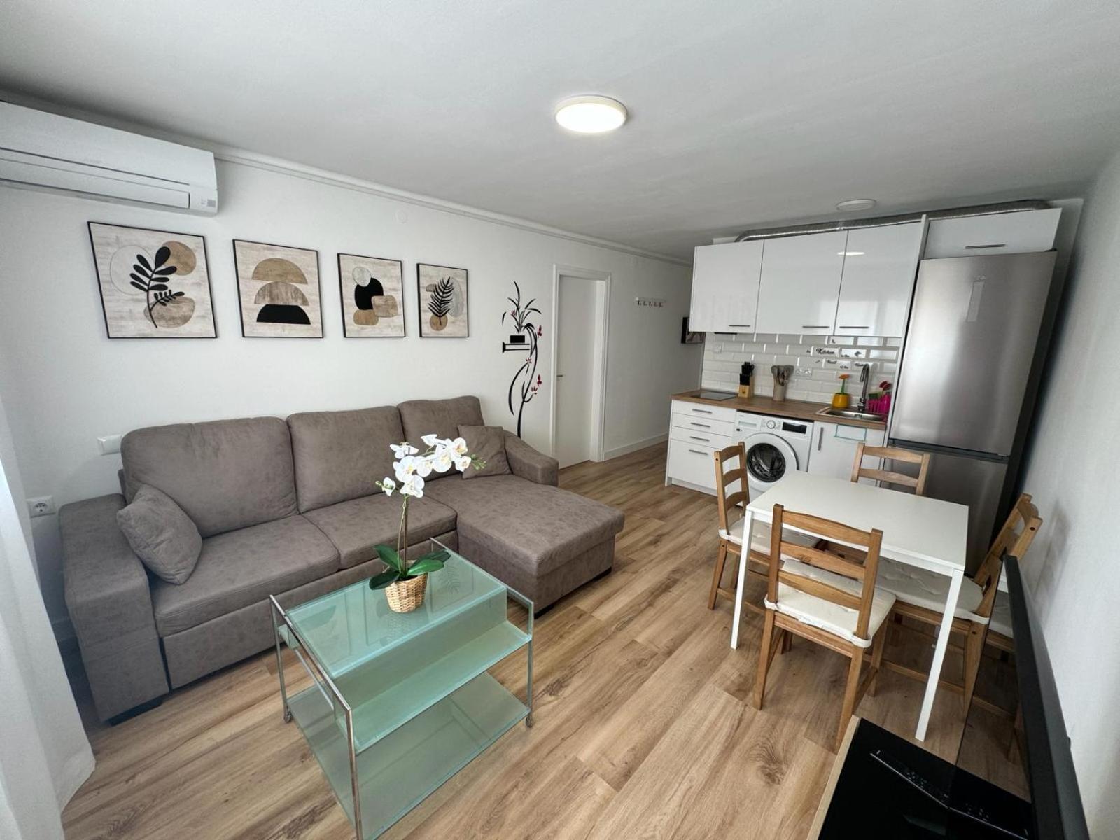 קמברילס Acogedor Apartamento A 50 Metros Del Mar מראה חיצוני תמונה